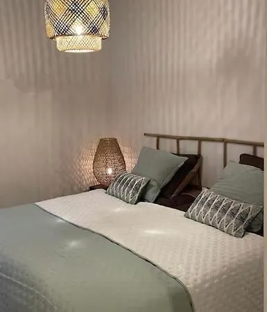 2p 2 Min A Pied De Juan-les-pins アパート